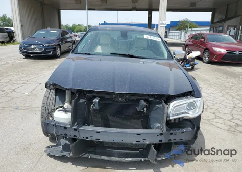 2019 Chrysler 300 Limited из США, поврежденный, VIN 2C3CCAEG7KH528315